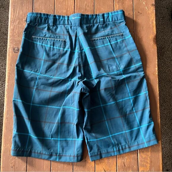 Nike Golf Dri Fit Plaid Golf Shorts - Picture 6 of 9